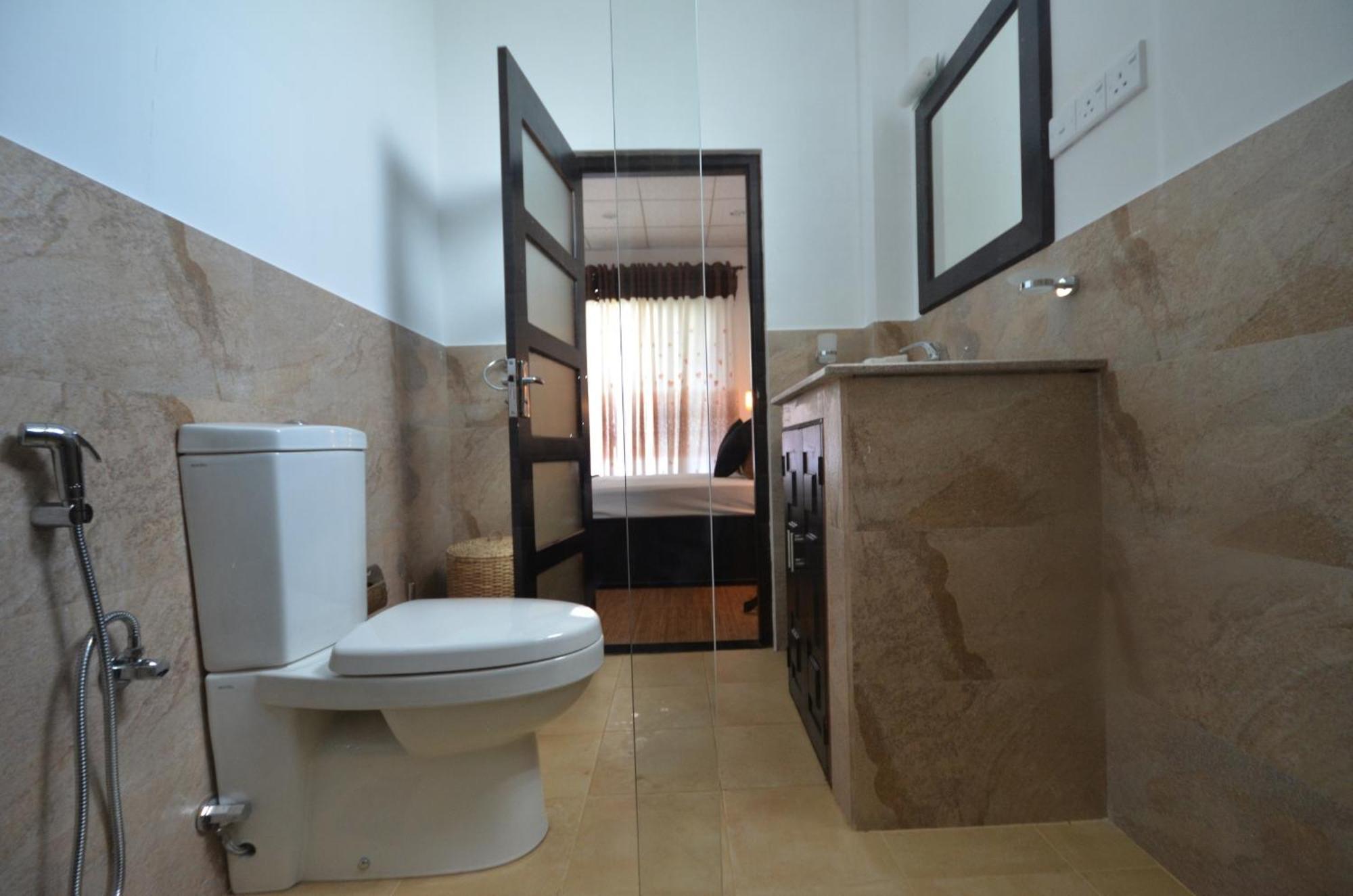 L&D Lodge هيكادوفا الغرفة الصورة